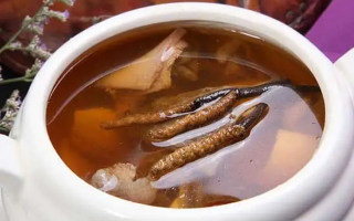 東強(qiáng)堂蟲(chóng)草清燉團(tuán)魚(yú)：秋冬滋補(bǔ)硬菜，一口鮮醇養(yǎng)身心-西藏那曲蟲(chóng)草網(wǎng)